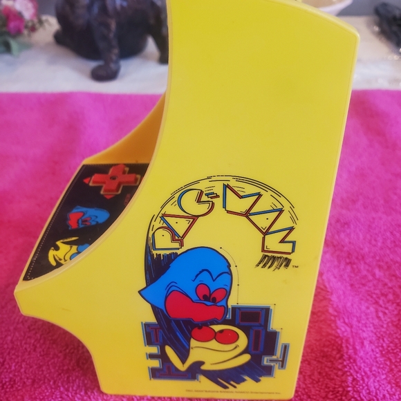Arcade Pac-Man Mini Arcade Machine - Yellow - Picture 4 of 7